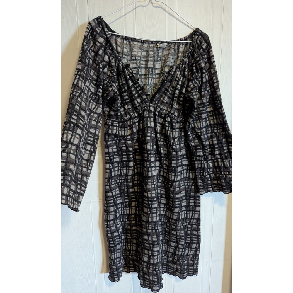 Blue Plate Geometric Knit Sheath Dress 1X V-Neck Button Bell Sleeve Knee Length
